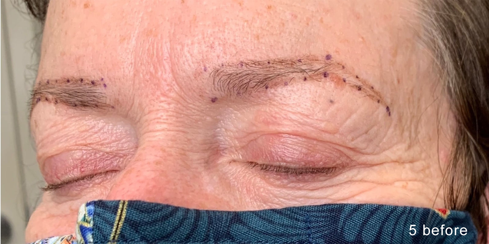 Image of a client's brows prior to nanobrow work.